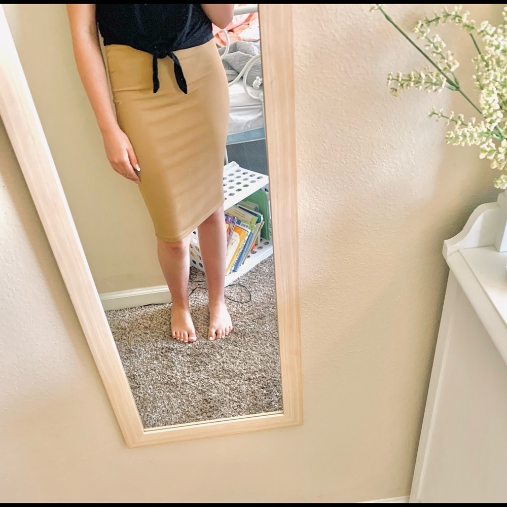 women’s khaki ribbed pencil skirt